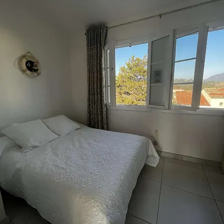 شقة Duplex A Port Avec Balcons Et Parking - Fr-1-868-15 *