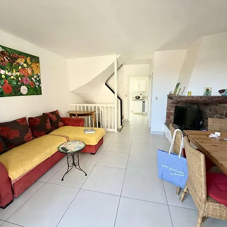 Διαμέρισμα Duplex A Port Avec Balcons Et Parking - Fr-1-868-15 *
