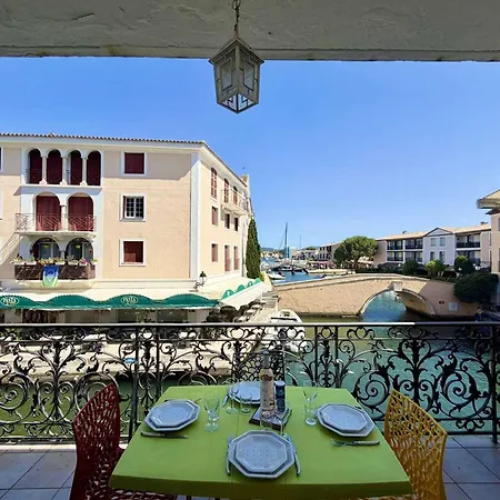 Duplex A Port Avec Balcons Et Parking - Fr-1-868-15 * Grimaud