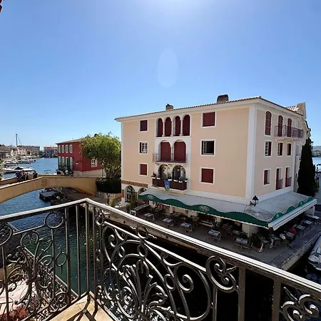 Διαμέρισμα Duplex A Port Avec Balcons Et Parking - Fr-1-868-15 Grimaud