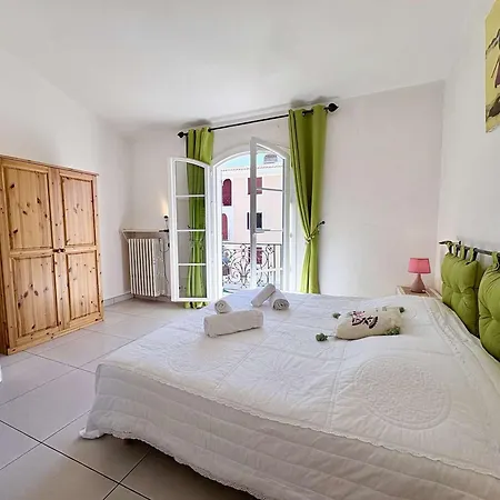 Duplex A Port Avec Balcons Et Parking - Fr-1-868-15 *