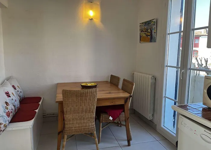 Apartman Duplex A Port Avec Balcons Et Parking - Fr-1-868-15 *